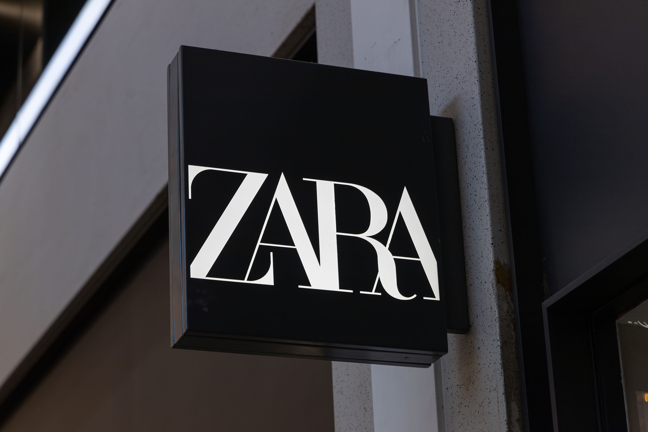 Zara sign